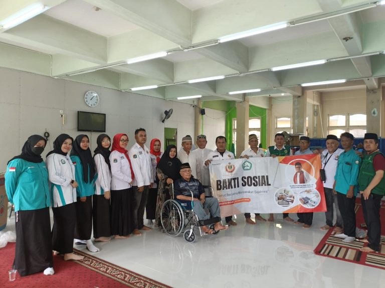 Kolaborasi IKM Jakarta dan STIKes Bhakti Husada Cikarang Wujudkan Layanan Kesehatan Gratis